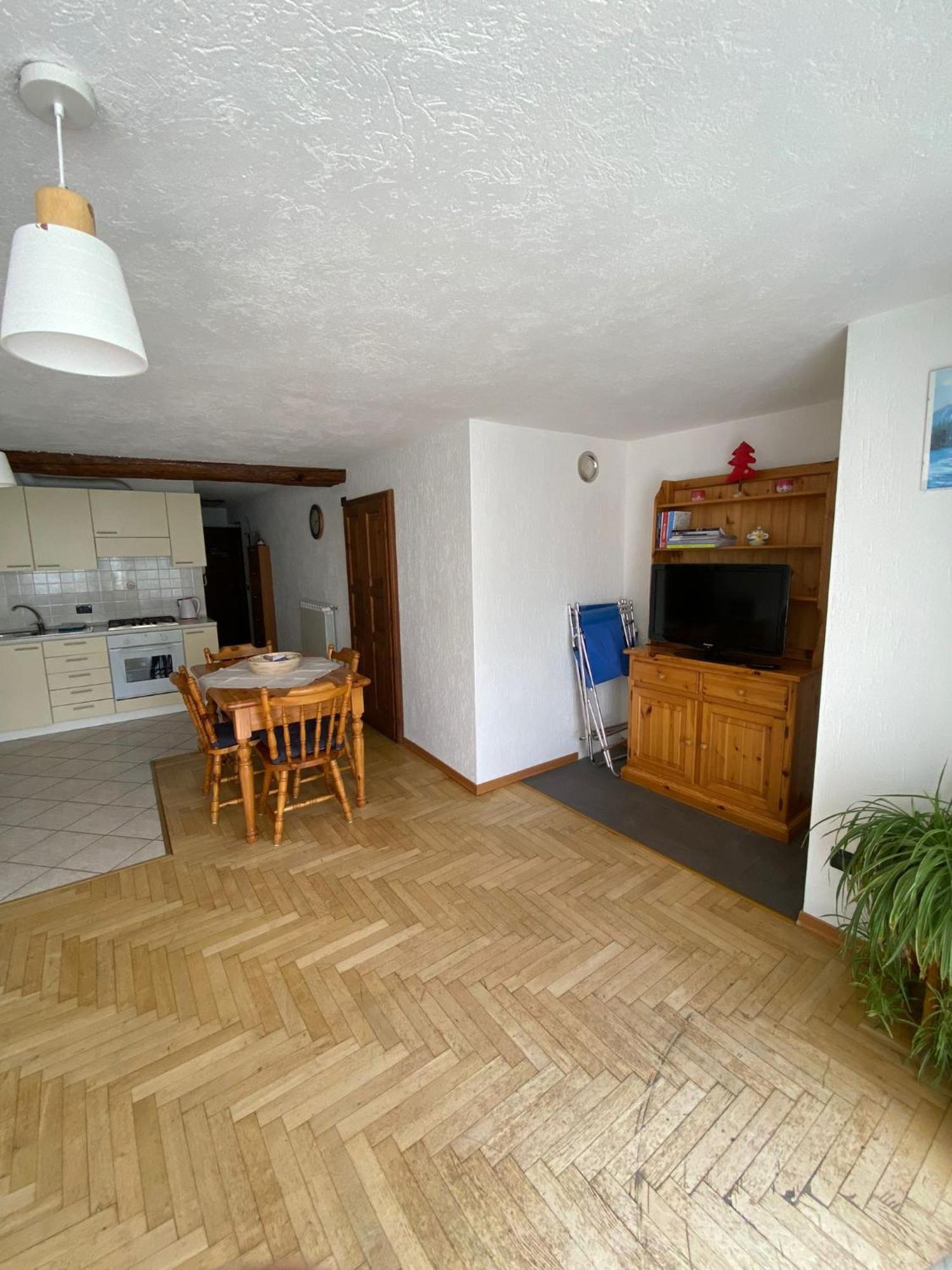Casa Vacanze A La Salle Exteriör bild